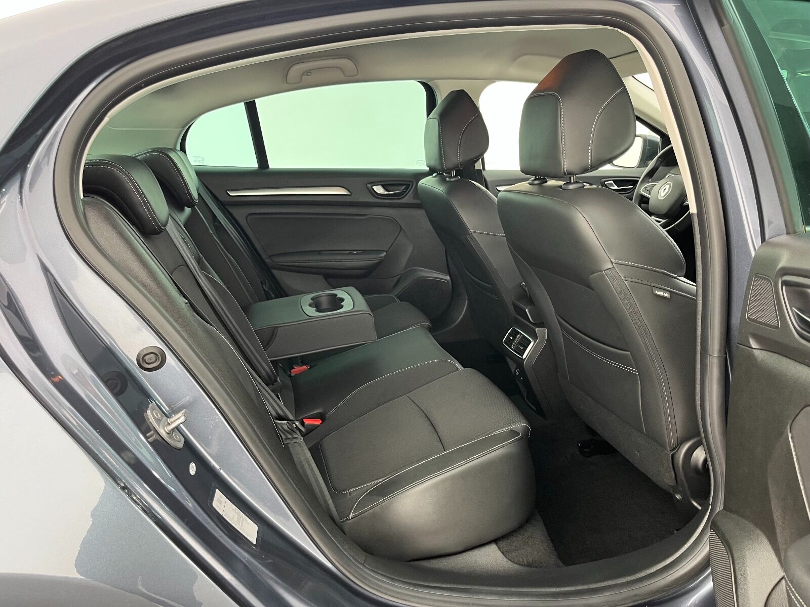 Renault Megane Sedan 1.5 Blue DCI Icon EDC - 2024 - Detay