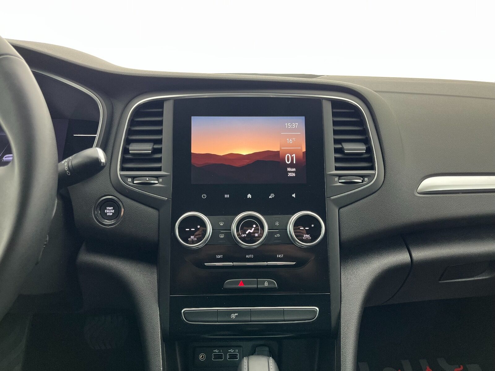 Renault Megane Sedan 1.5 Blue DCI Icon EDC - 2024 - Detay