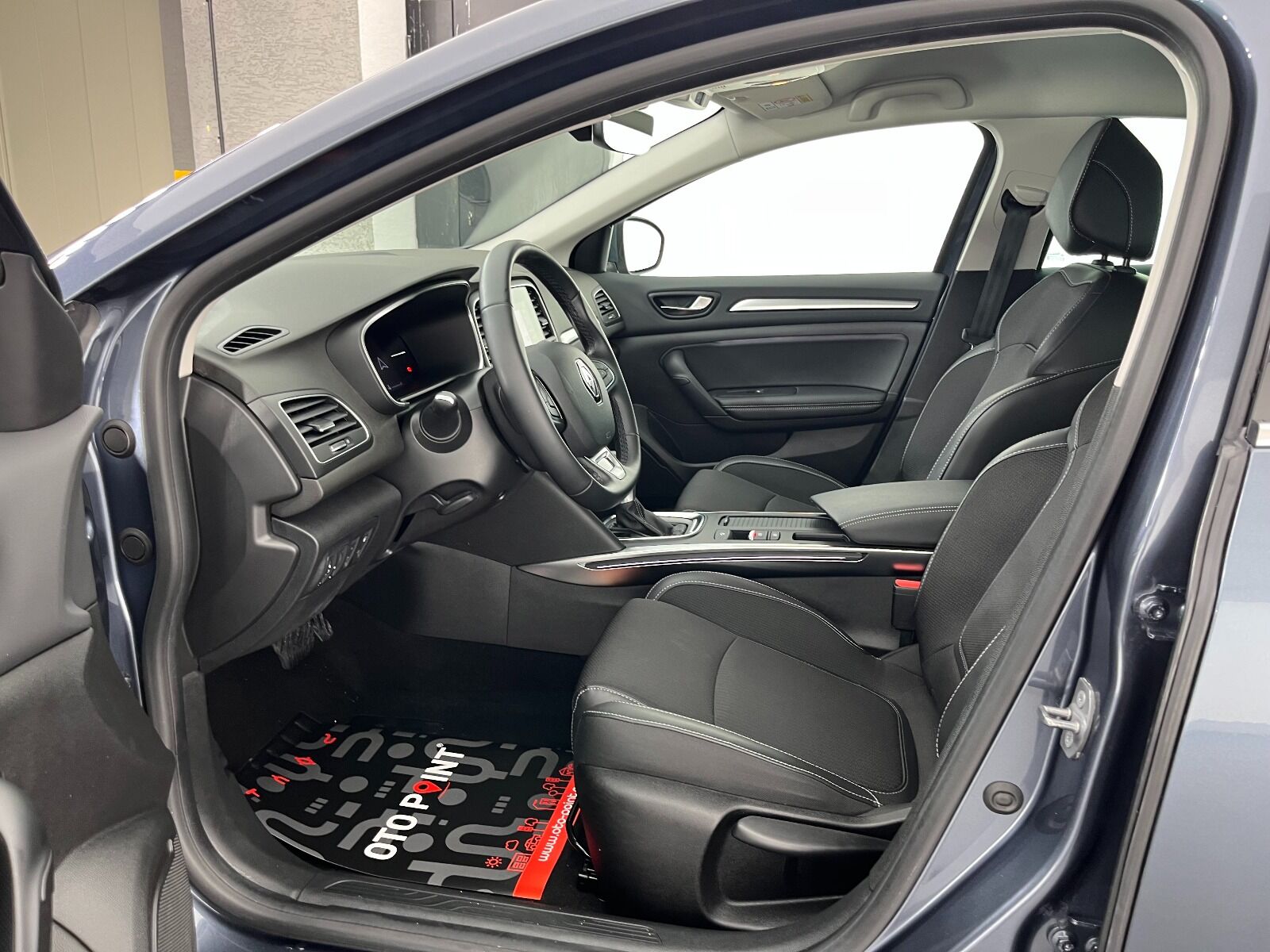 Renault Megane Sedan 1.5 Blue DCI Icon EDC - 2024 - Detay