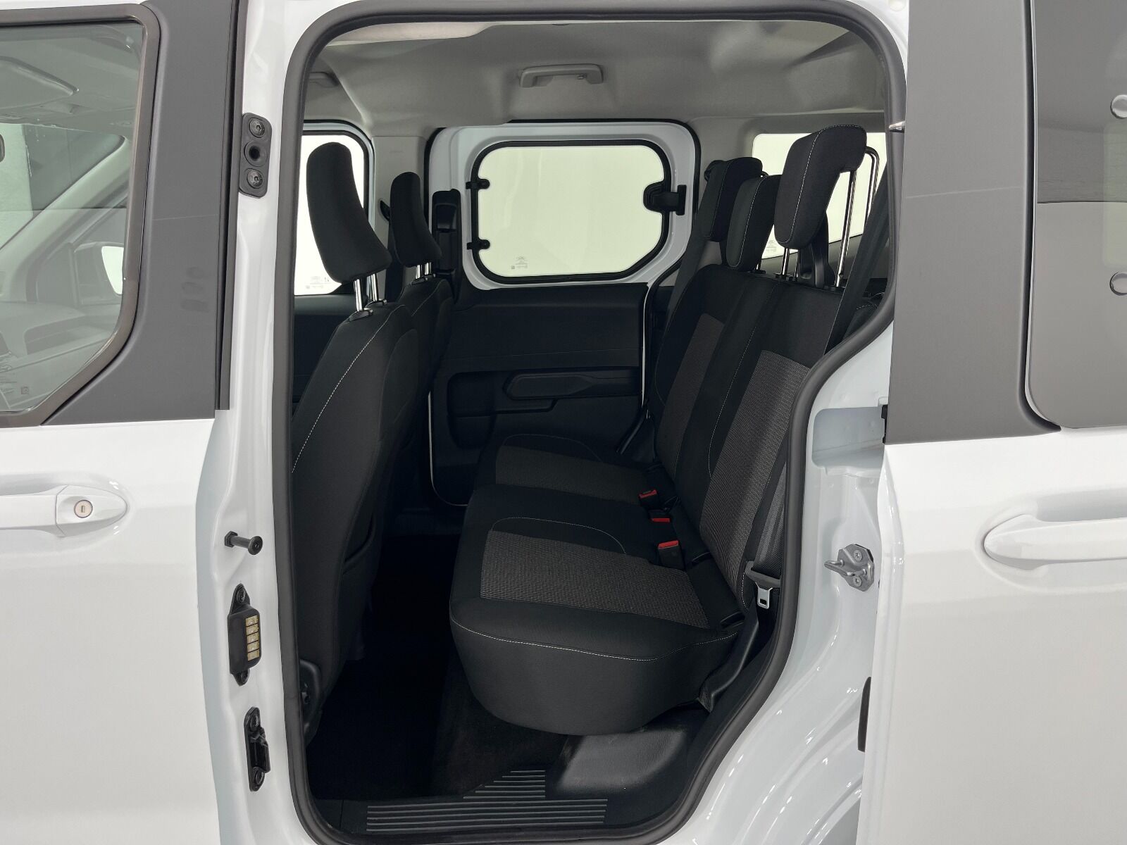 Ford Tourneo Courier Kombi 1.5 EcoBlue Deluxe - 2025 - Detay