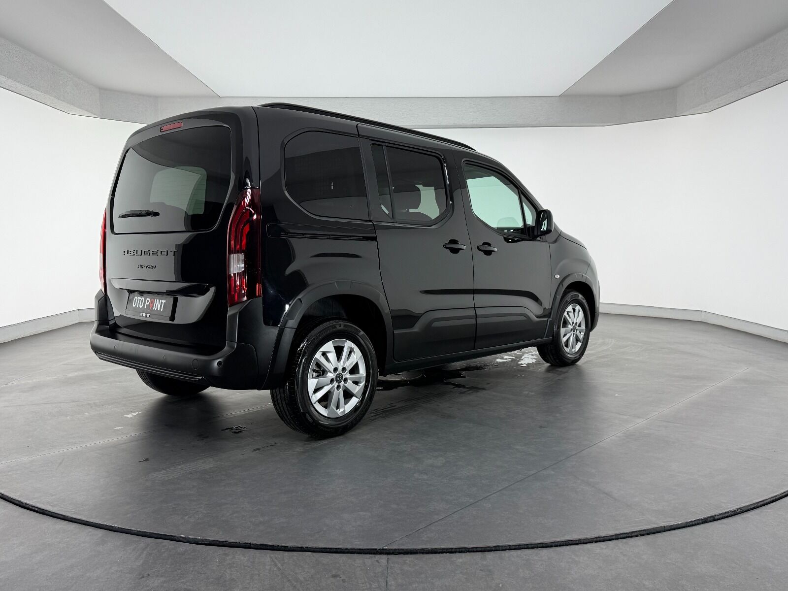 Peugeot Rifter 1.5 BlueHDI Allure EAT8 - 2026 - Detay