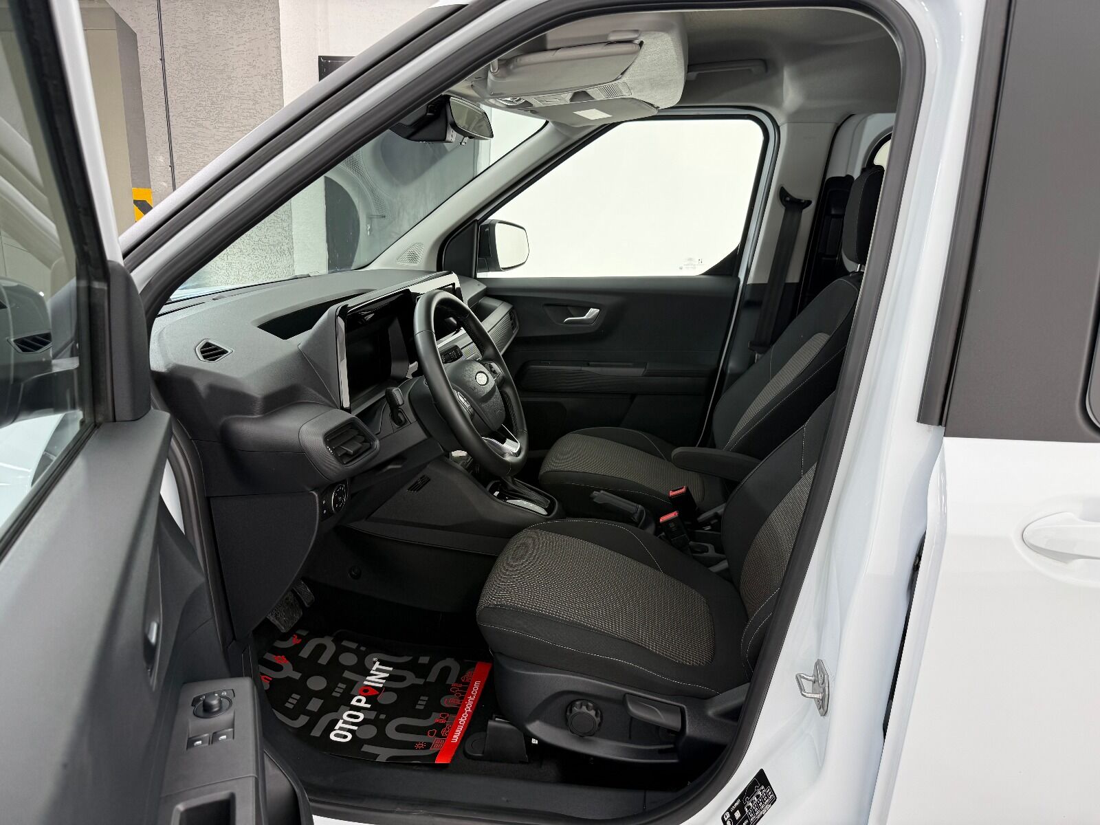 Ford Tourneo Courier 1.0 EcoBoost Deluxe - 2025 - Detay