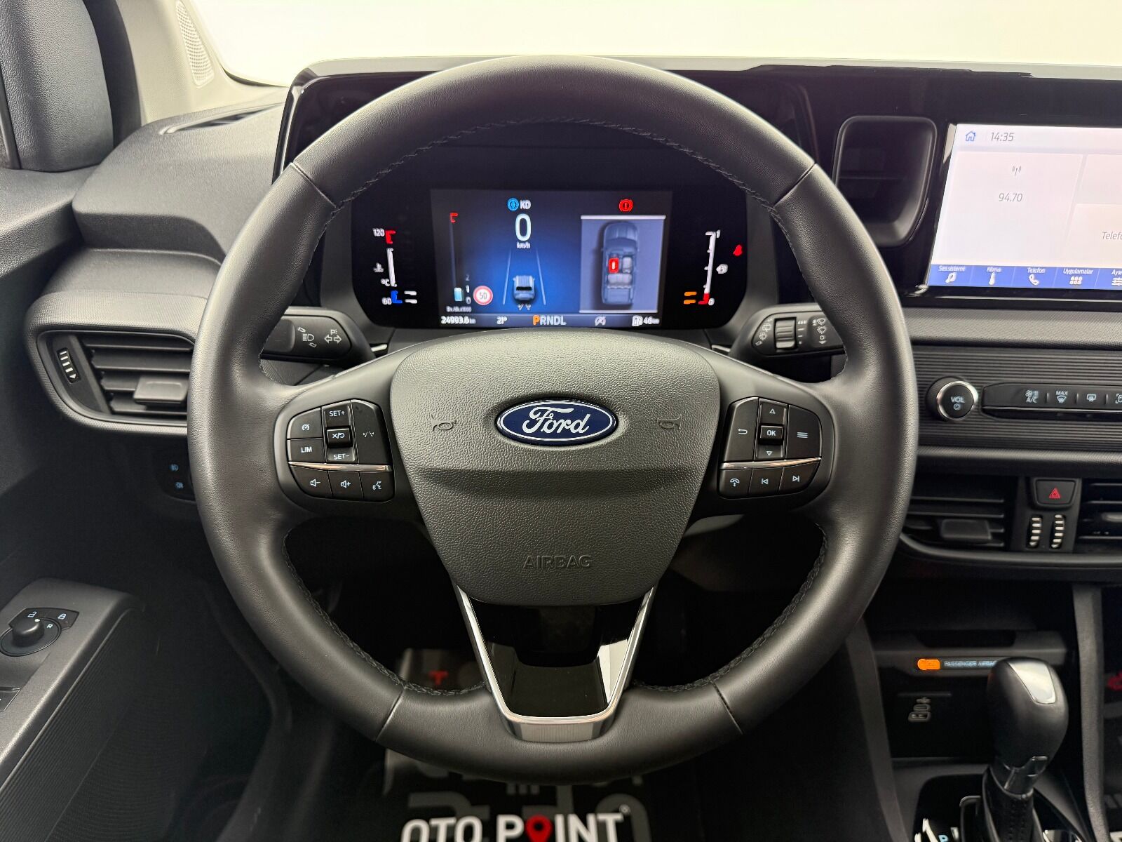 Ford Tourneo Courier 1.0 EcoBoost Deluxe - 2025 - Detay