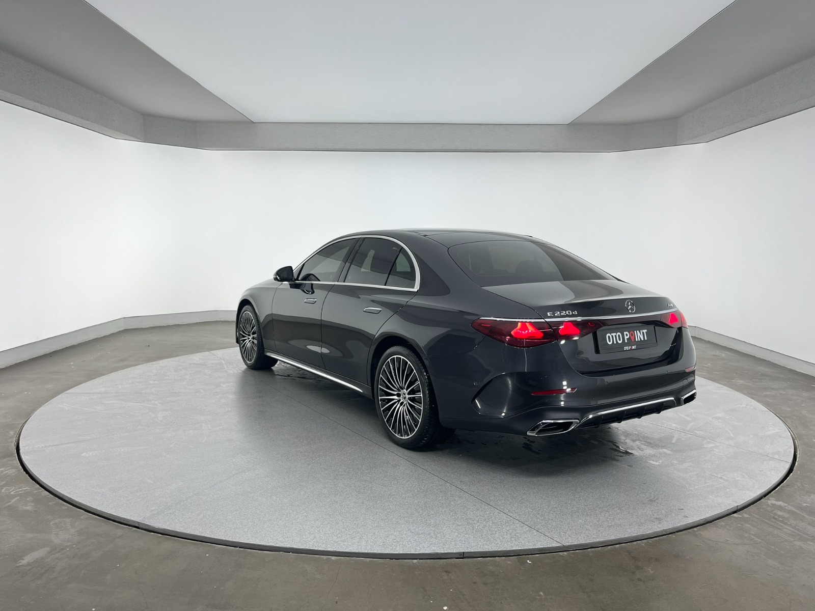 Mercedes-Benz E Sedan 220d 4Matic Edition1 AMG 9G-Tronic - 2023 - Detay