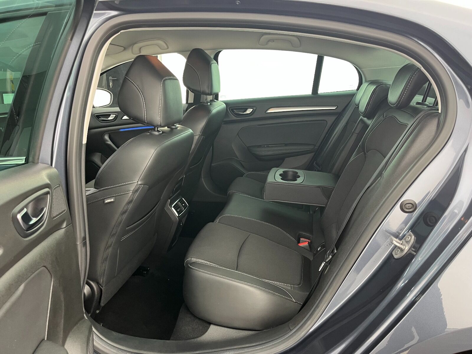 Renault Megane Sedan 1.5 Blue DCI Icon EDC - 2024 - Detay