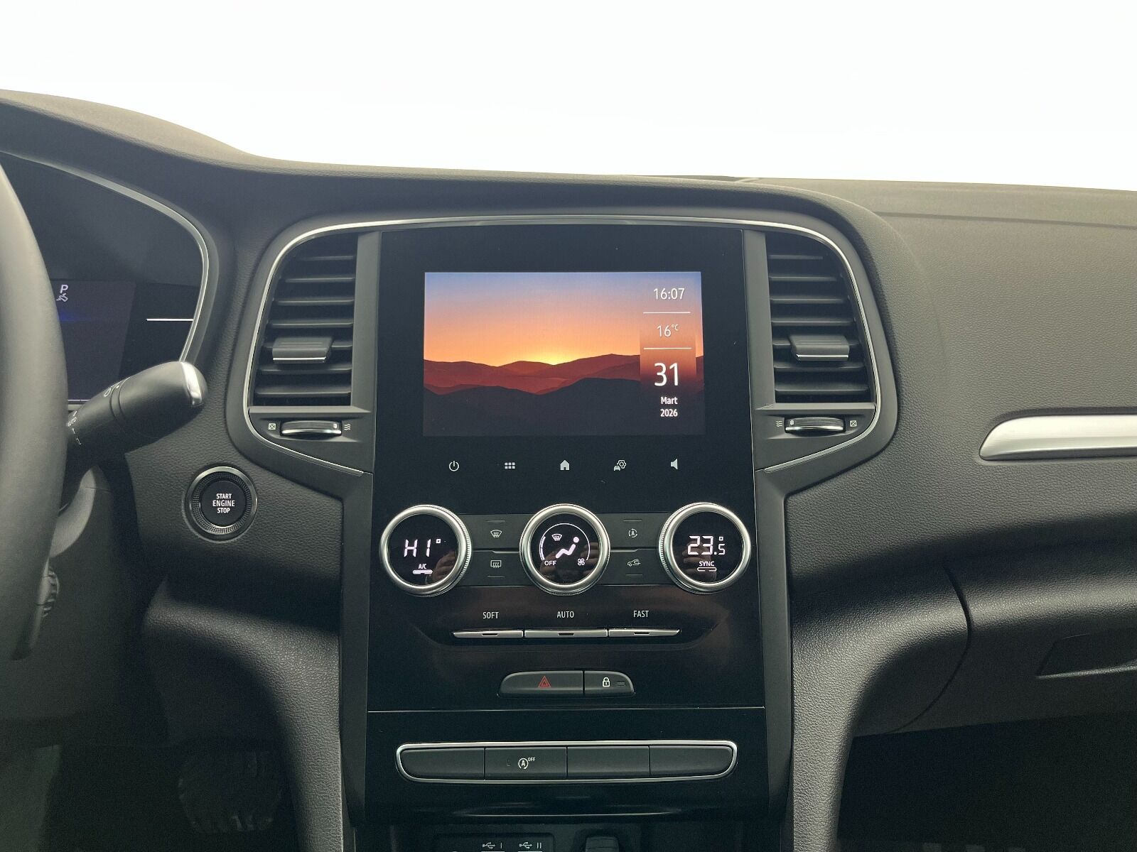 Renault Megane Sedan 1.5 Blue DCI Icon EDC - 2024 - Detay