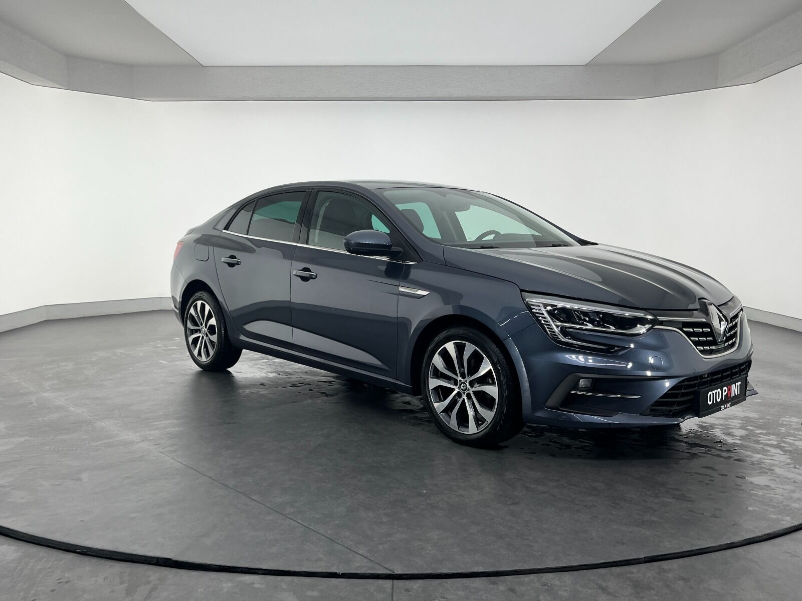 Renault Megane Sedan 1.5 Blue DCI Icon EDC - 2024 - Detay