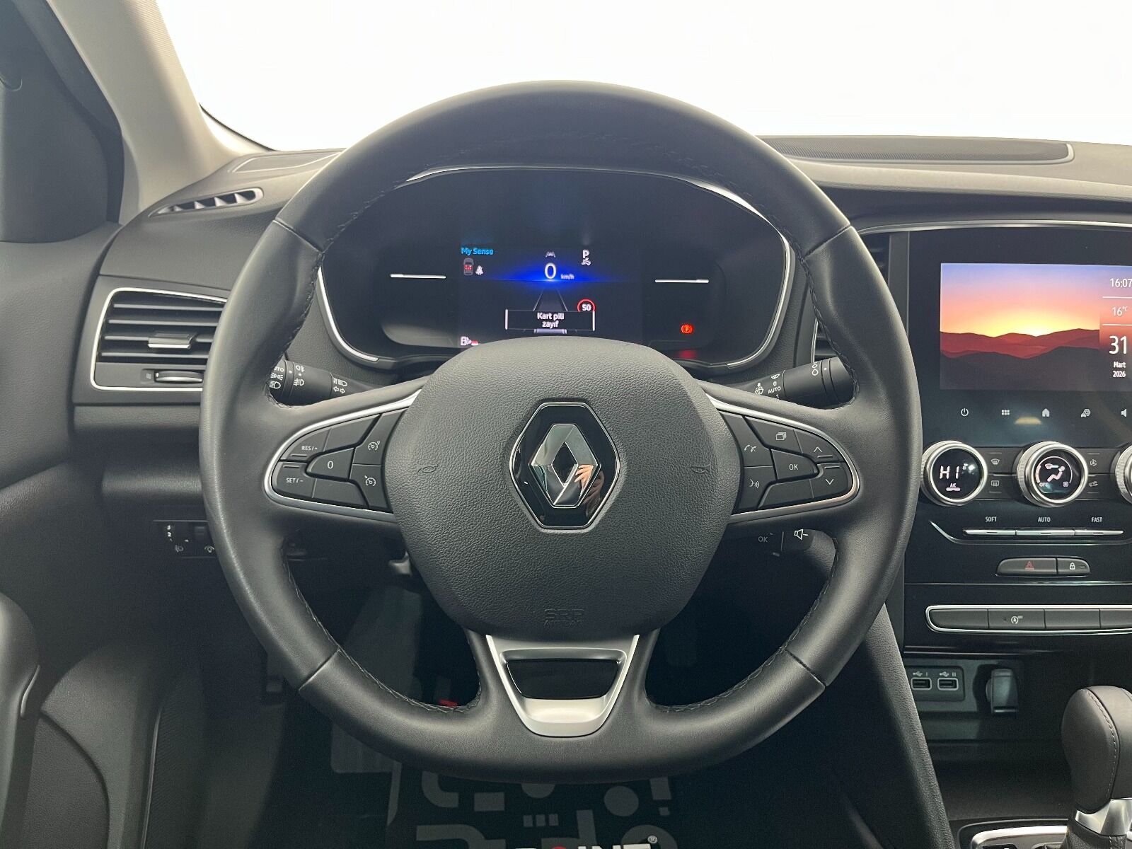 Renault Megane Sedan 1.5 Blue DCI Icon EDC - 2024 - Detay