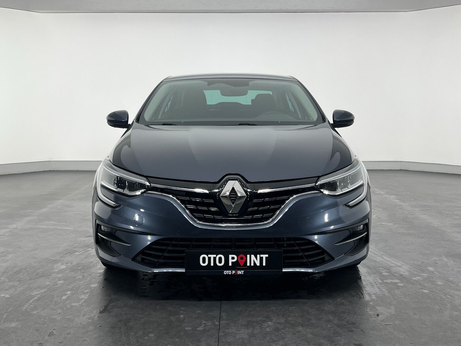 Renault Megane Sedan 1.5 Blue DCI Icon EDC - 2024