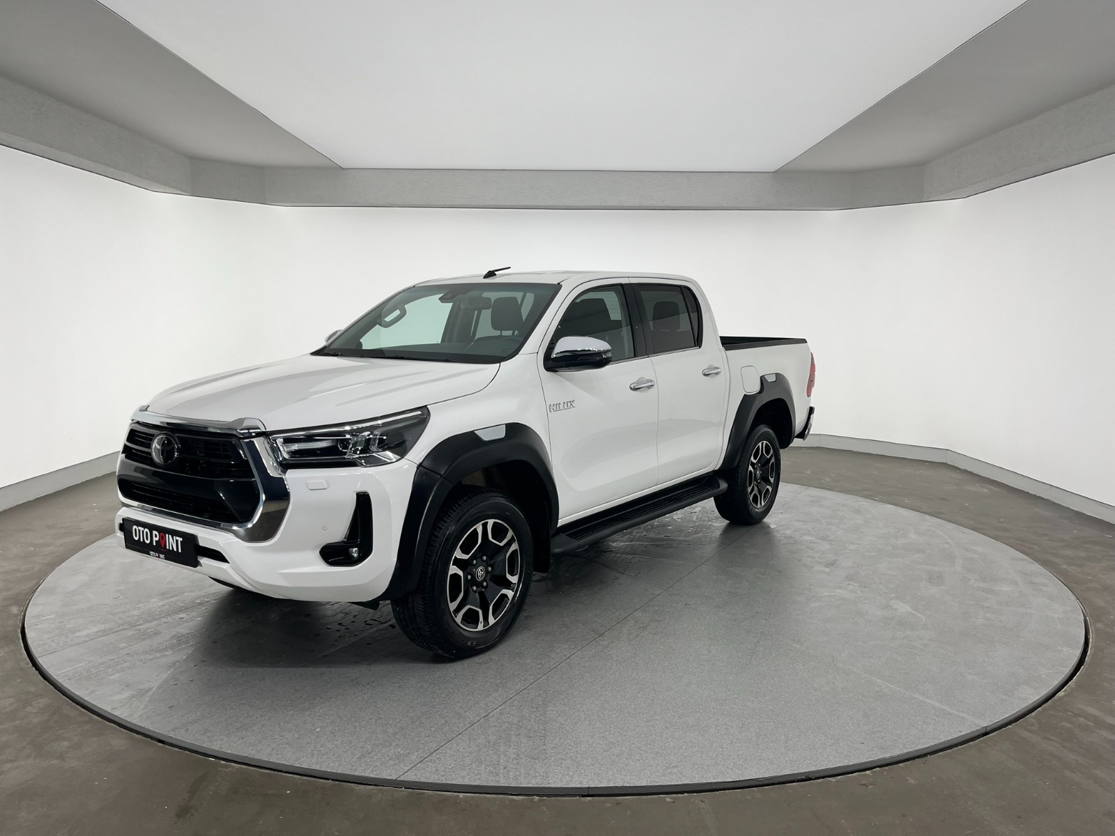 Toyota Hi-Lux Çift Kabin Pick-Up 2.4 D-4D 4x4 Hi-Cruiser Otomatik - 2022 - Detay