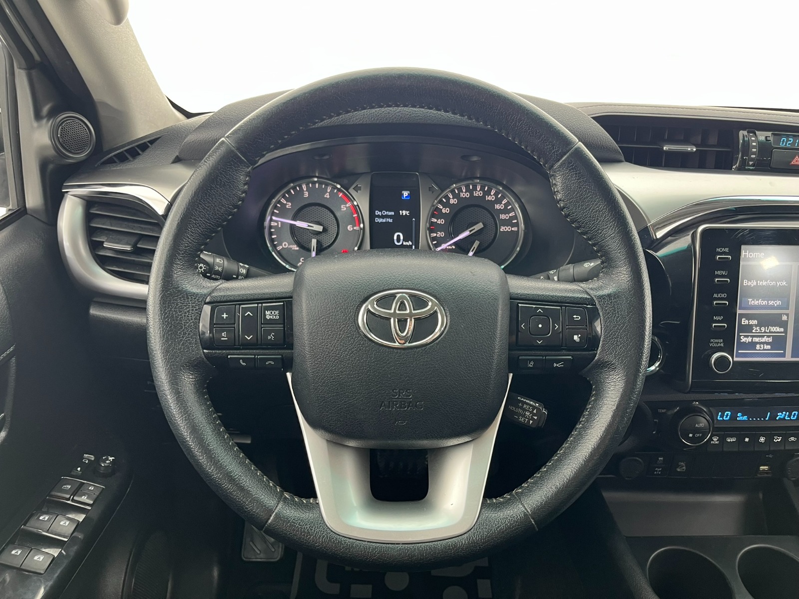 Toyota Hi-Lux Çift Kabin Pick-Up 2.4 D-4D 4x4 Hi-Cruiser Otomatik - 2022 - Detay