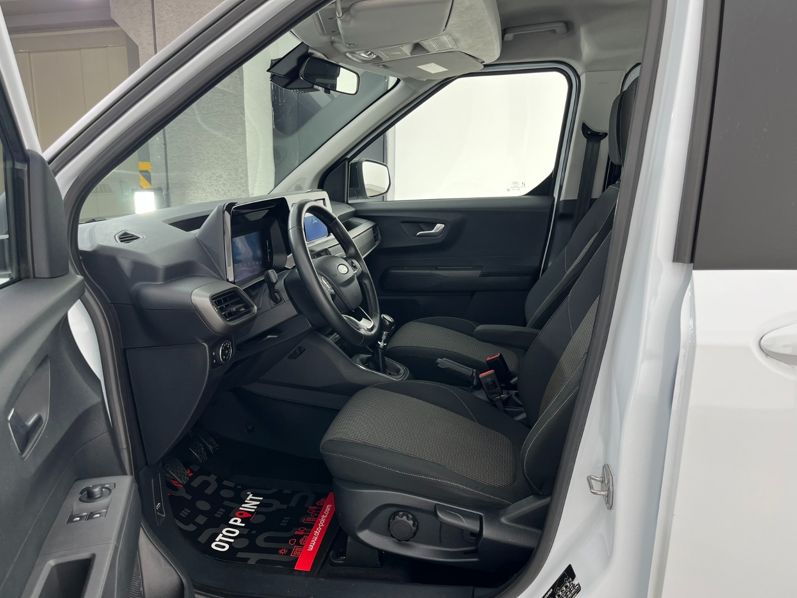 Ford Tourneo Courier Kombi 1.5 EcoBlue Deluxe - 2024 - Detay