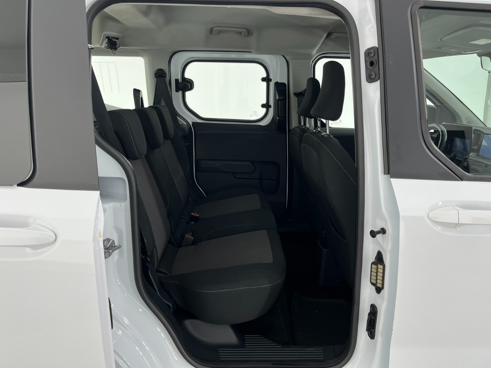 Ford Tourneo Courier Kombi 1.5 EcoBlue Deluxe - 2024 - Detay