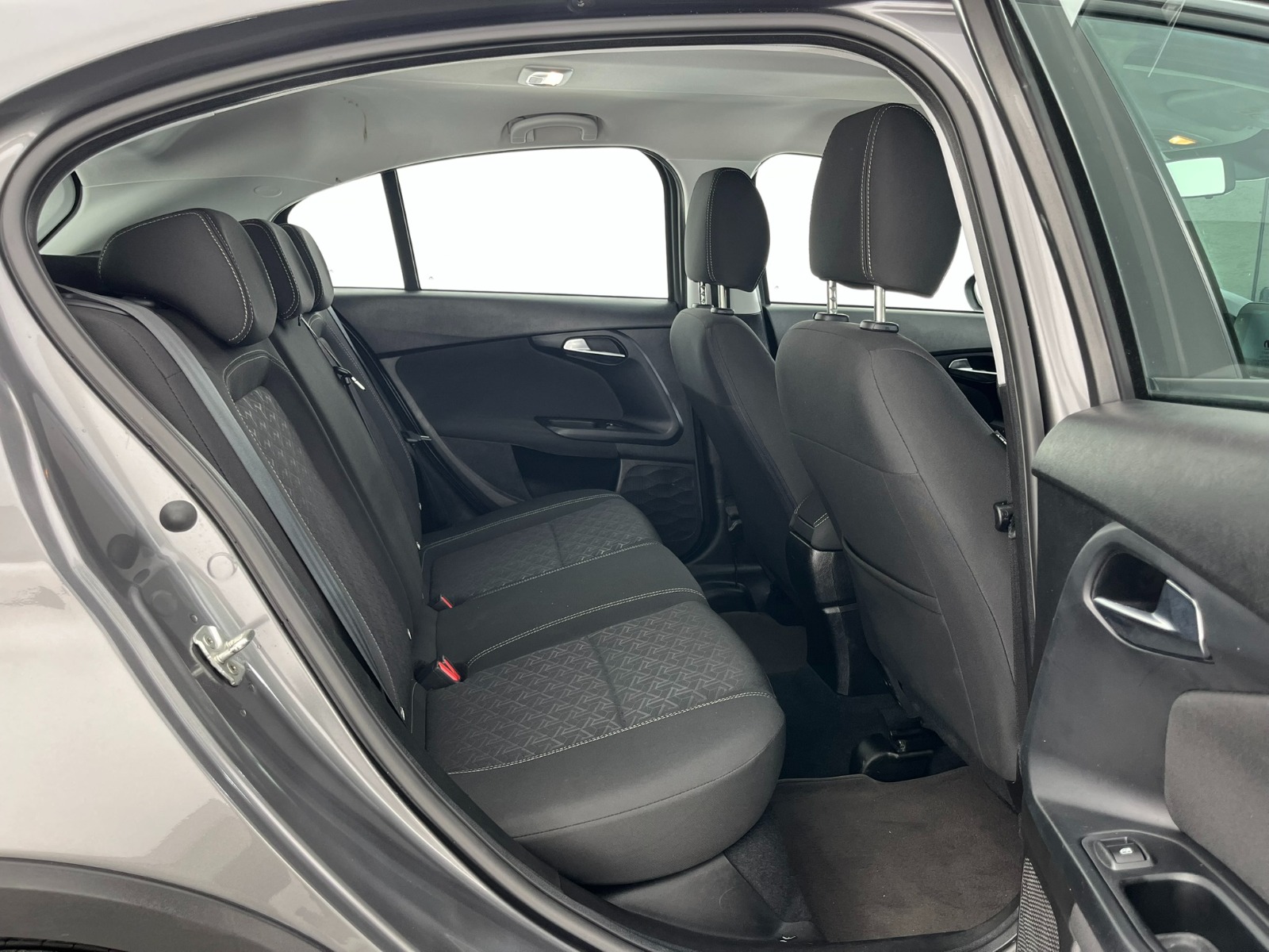 Fiat Egea Cross 1.6 MultiJet Urban GSR Traction+ DCT - 2024 - Detay