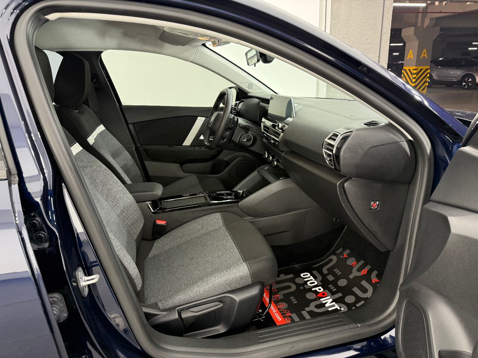 Citroen C4 X 1.2 Puretech You EAT8 - 2025 - Detay