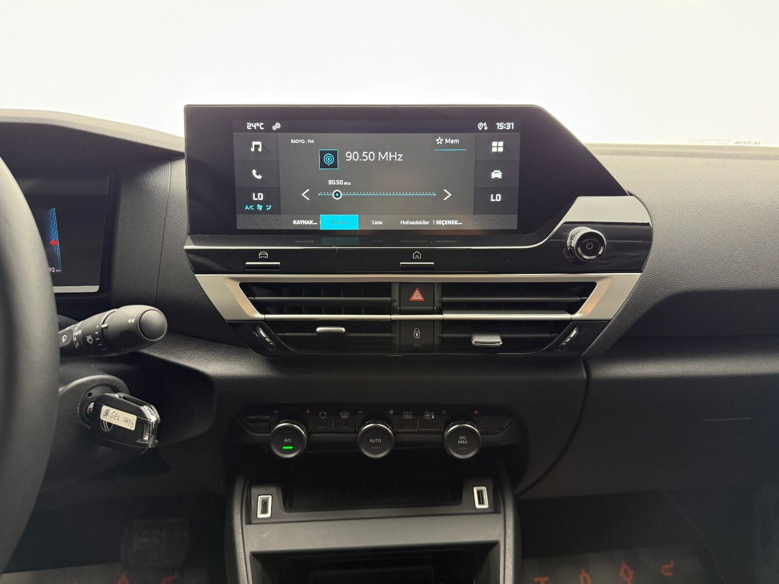 Citroen C4 X 1.2 Puretech You EAT8 - 2025 - Detay