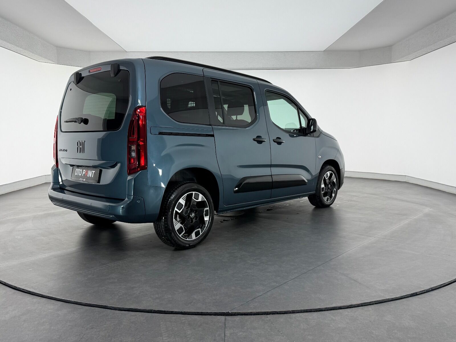 Fiat Doblo Combi 1.5 BlueHDİ Premio Plus - 2025 - Detay
