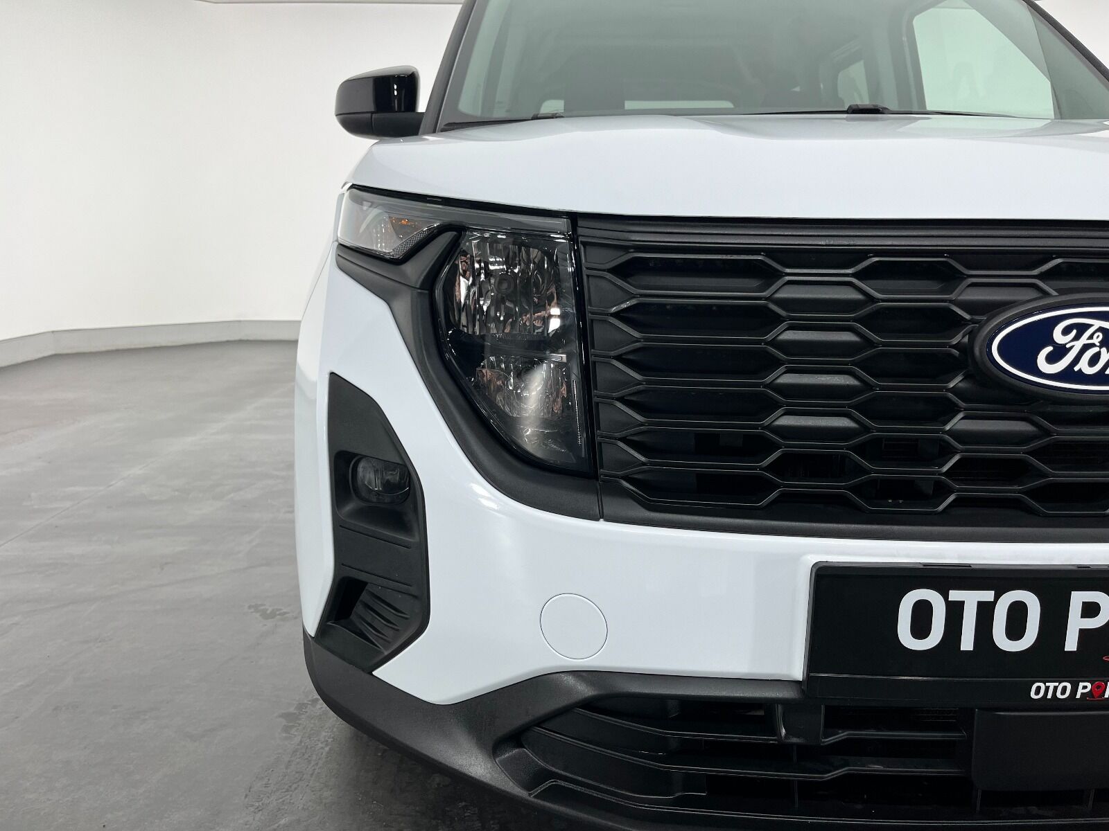 Ford Tourneo Courier Kombi 1.5 EcoBlue Deluxe - 2025 - Detay