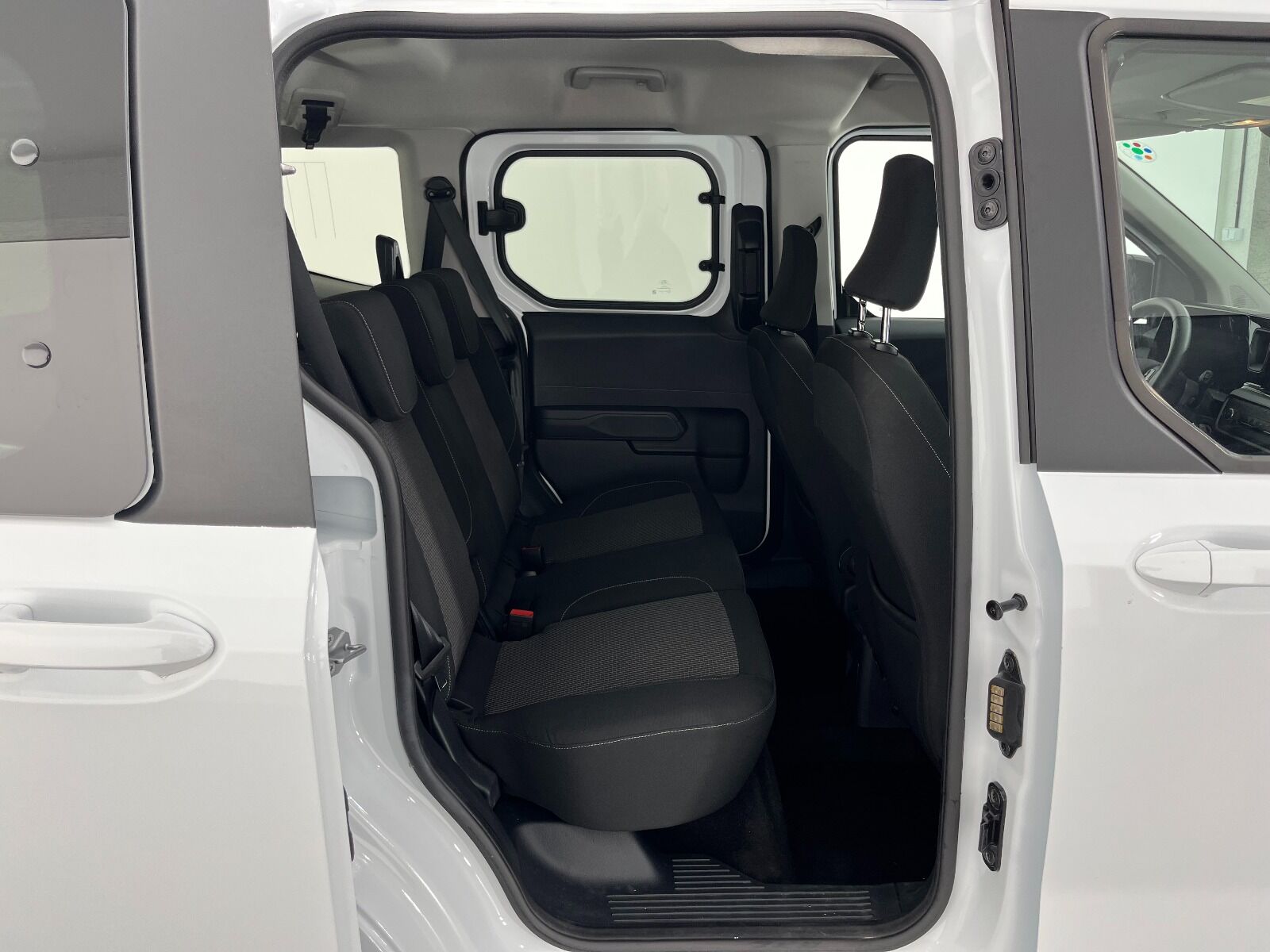 Ford Tourneo Courier Kombi 1.5 EcoBlue Deluxe - 2025 - Detay