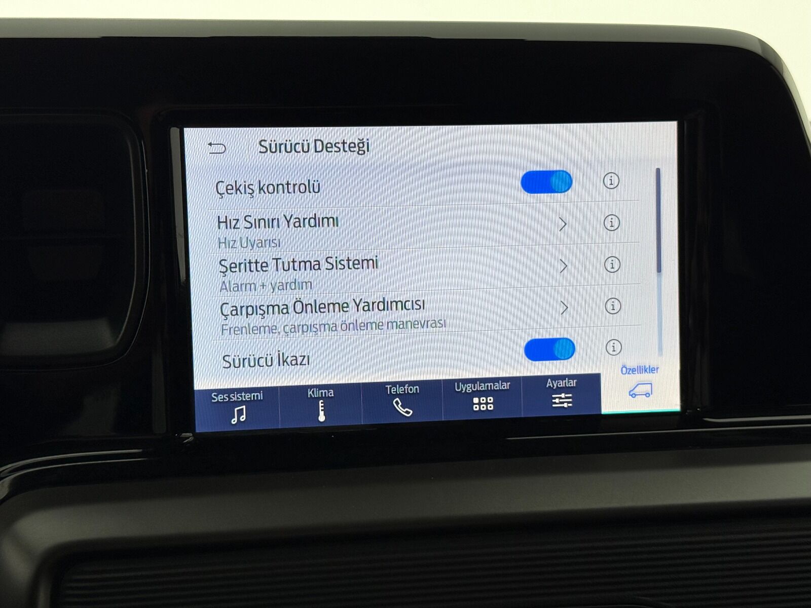 Ford Tourneo Courier Kombi 1.5 EcoBlue Deluxe - 2025 - Detay