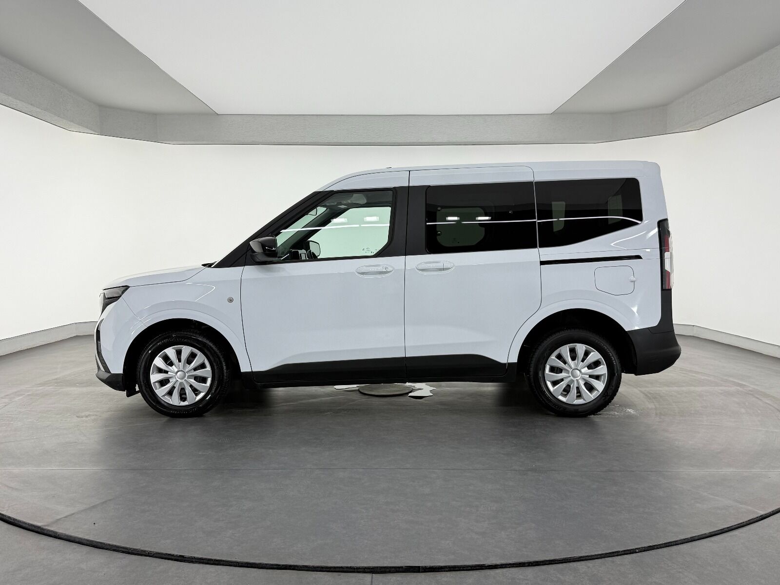 Ford Tourneo Courier Kombi 1.5 EcoBlue Deluxe - 2025 - Detay