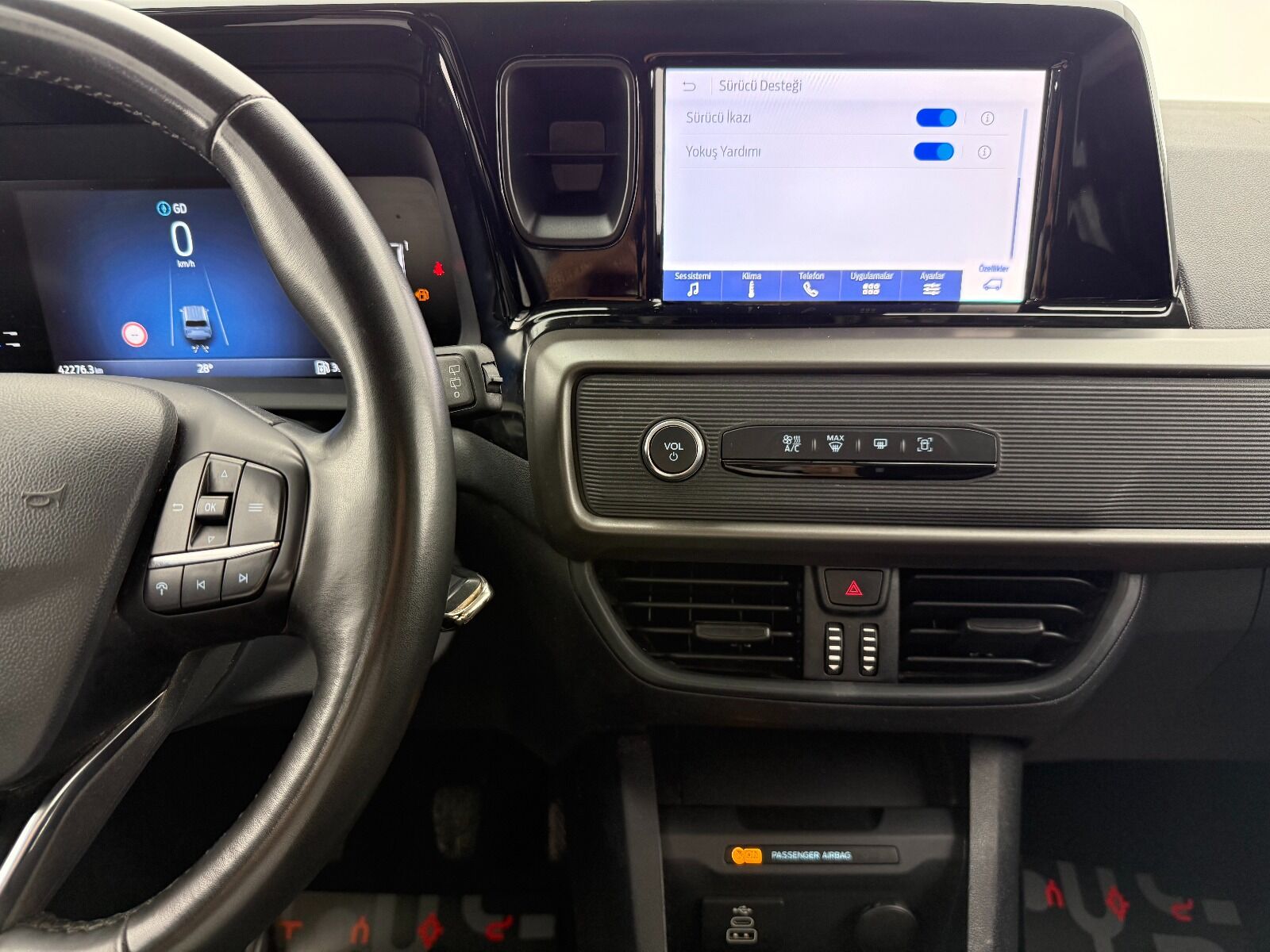 Ford Tourneo Courier Kombi 1.5 EcoBlue Deluxe - 2025 - Detay