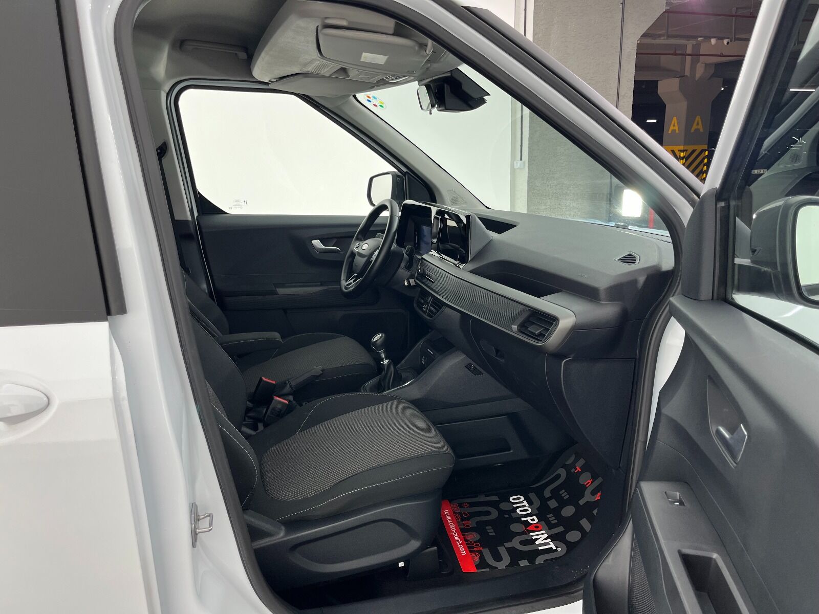 Ford Tourneo Courier Kombi 1.5 EcoBlue Deluxe - 2025 - Detay