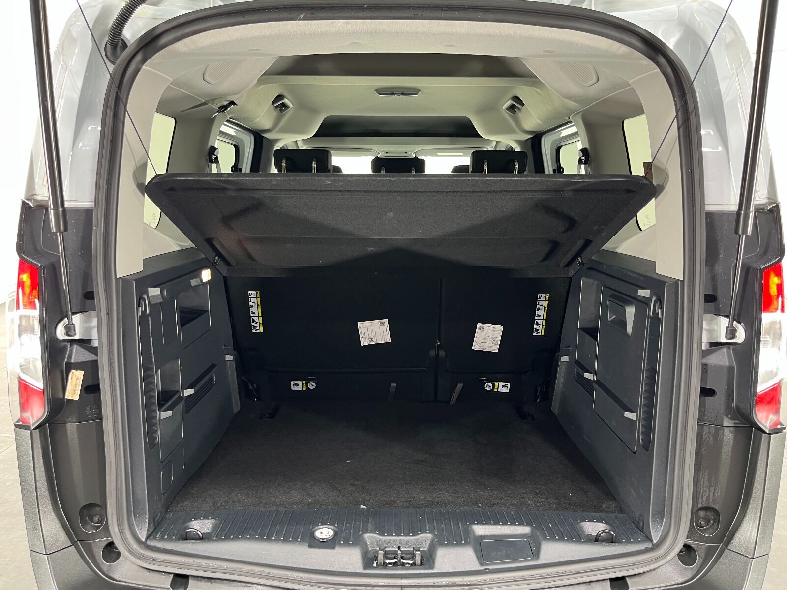 Ford Tourneo Courier Kombi 1.5 EcoBlue Deluxe - 2025 - Detay