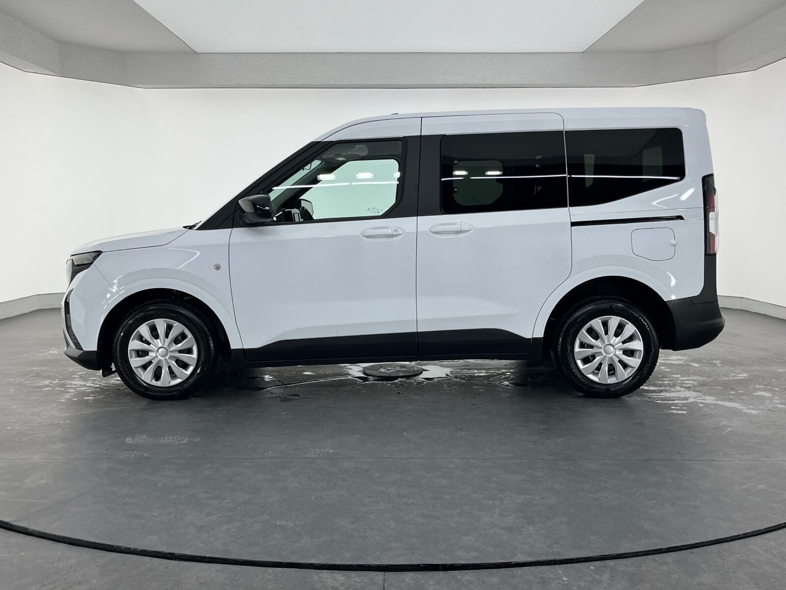 Ford Tourneo Courier Kombi 1.5 EcoBlue Deluxe - 2025 - Detay