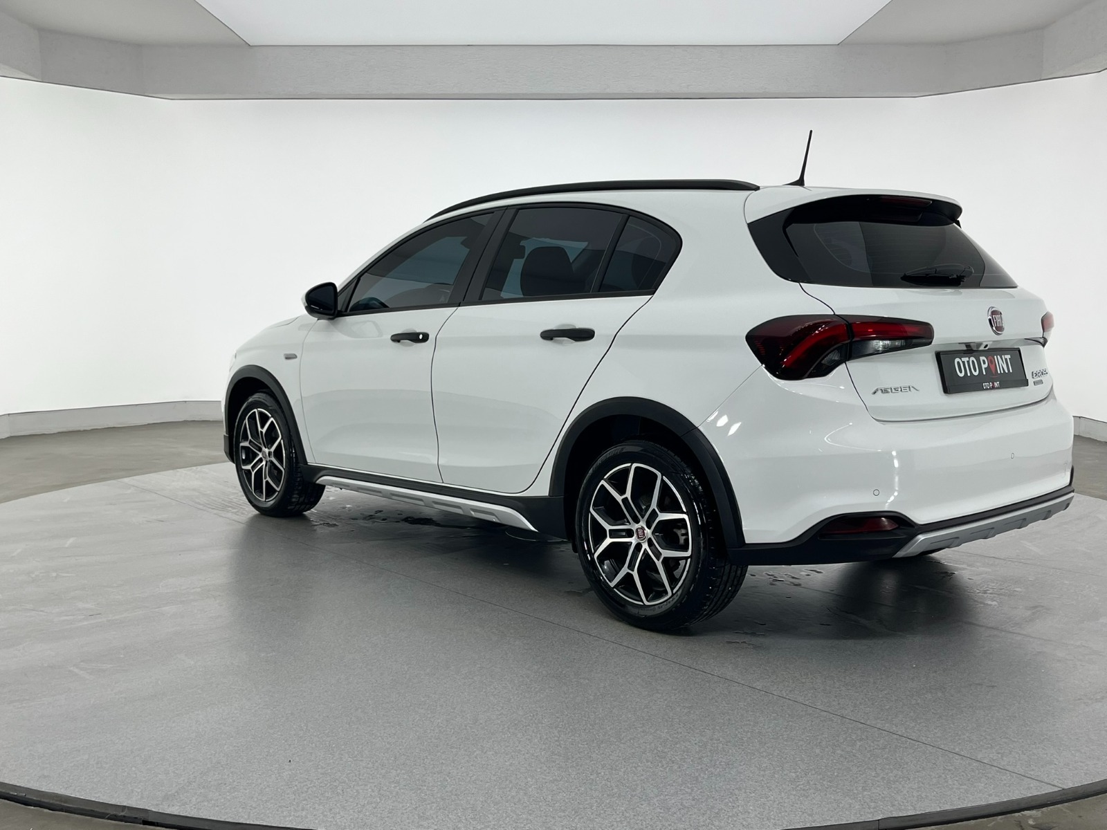 Fiat Egea Cross 1.6 MultiJet Urban GSR Traction+ DCT - 2024 - Detay