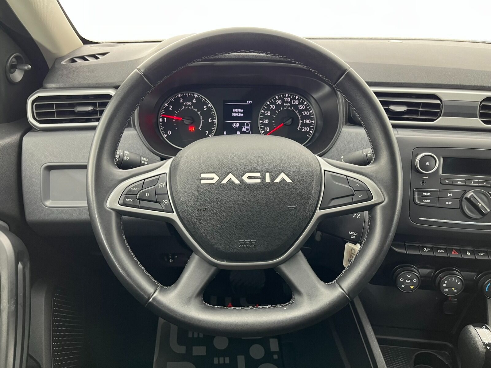 Dacia Duster 1.3 Turbo Essential EDC 4X2 - 2023 - Detay