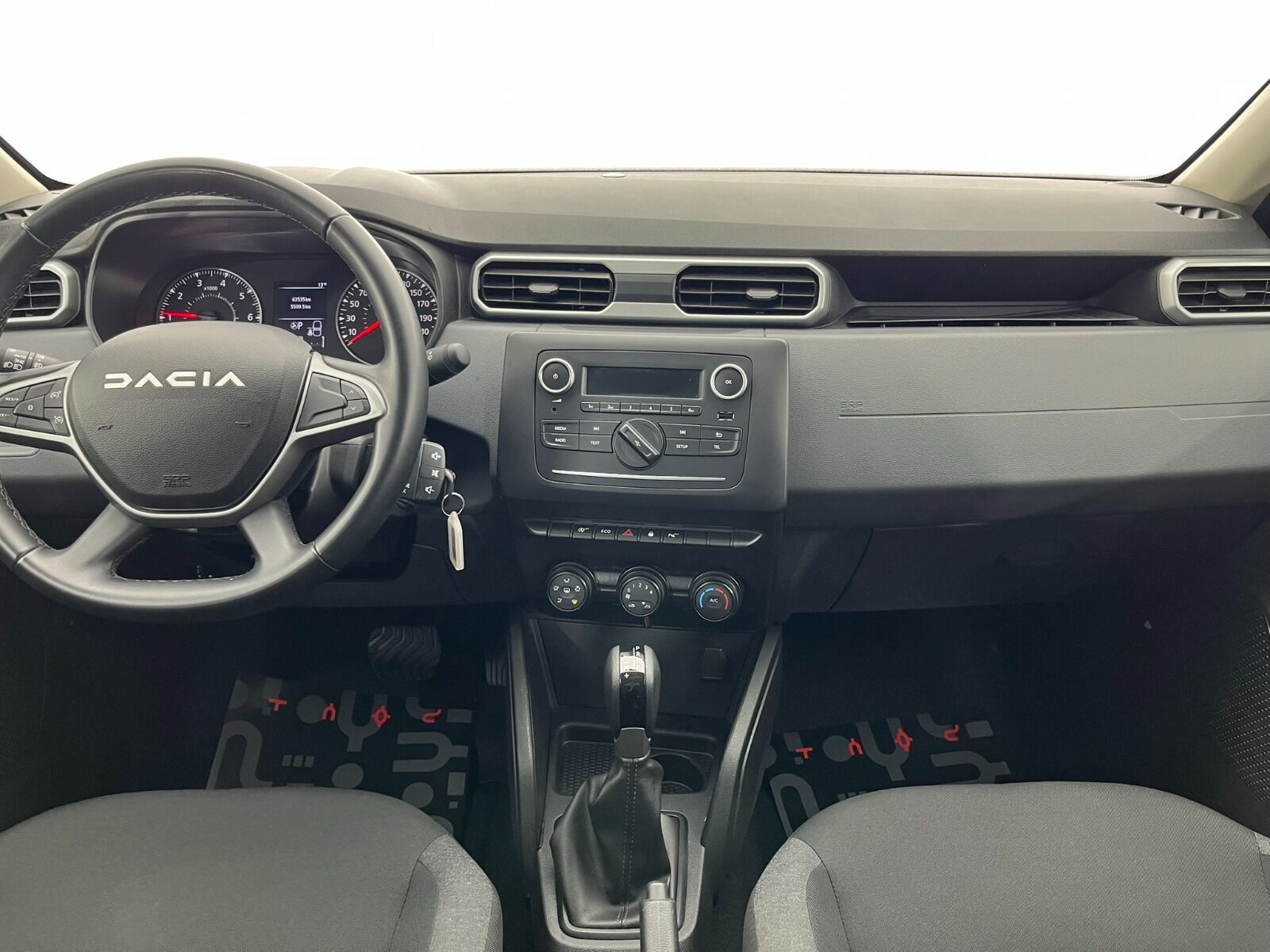 Dacia Duster 1.3 Turbo Essential EDC 4X2 - 2023 - Detay