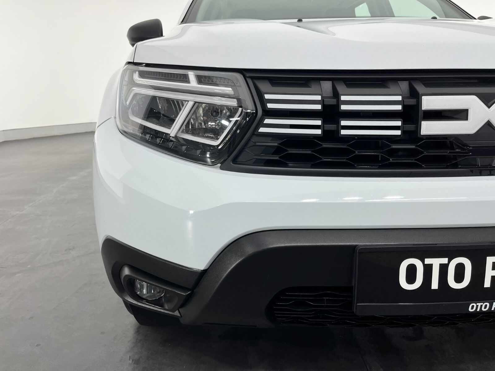 Dacia Duster 1.3 Turbo Essential EDC 4X2 - 2023 - Detay