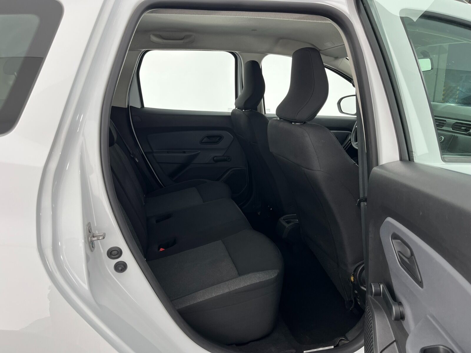 Dacia Duster 1.3 Turbo Essential EDC 4X2 - 2023 - Detay