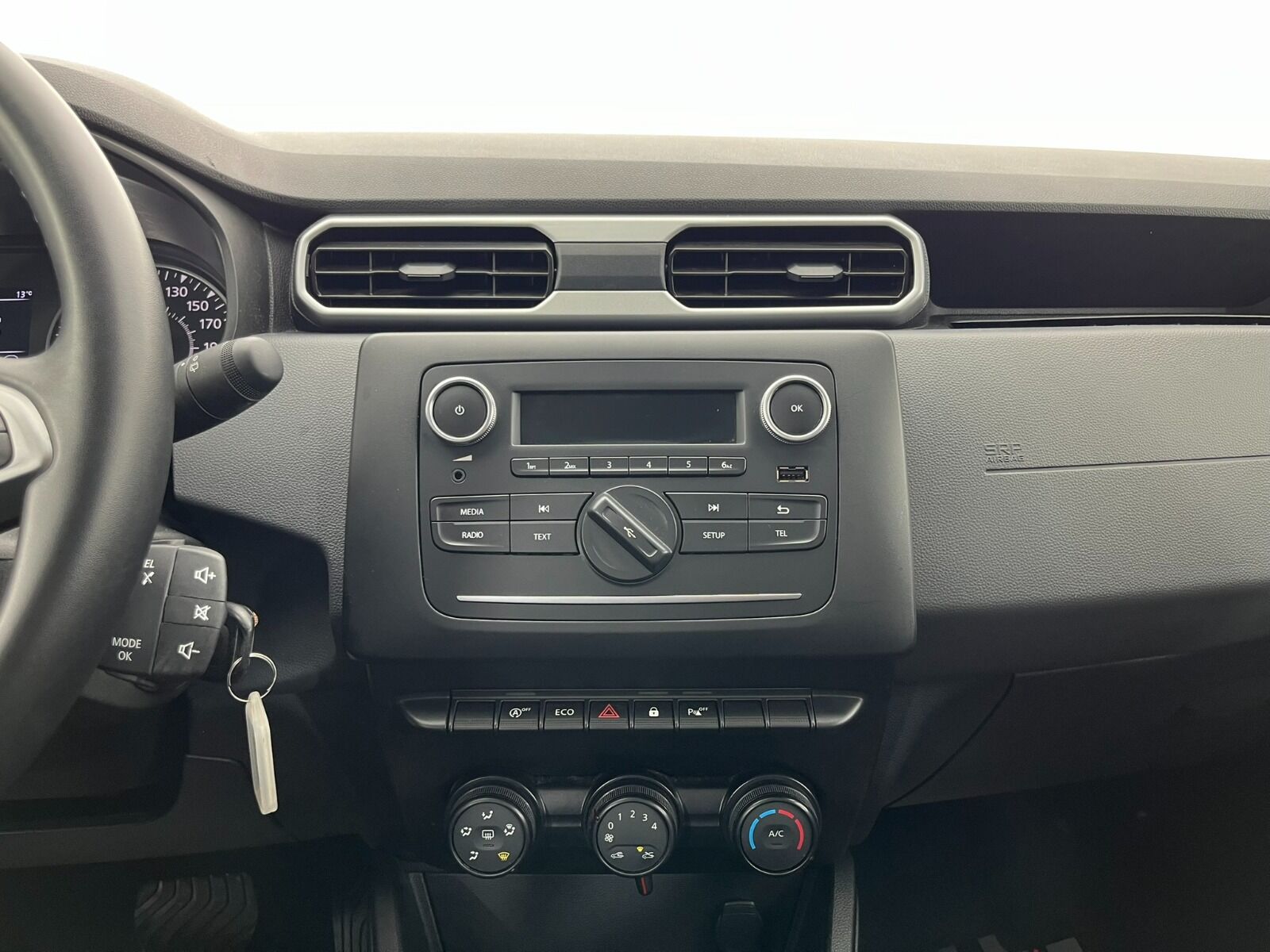 Dacia Duster 1.3 Turbo Essential EDC 4X2 - 2023 - Detay