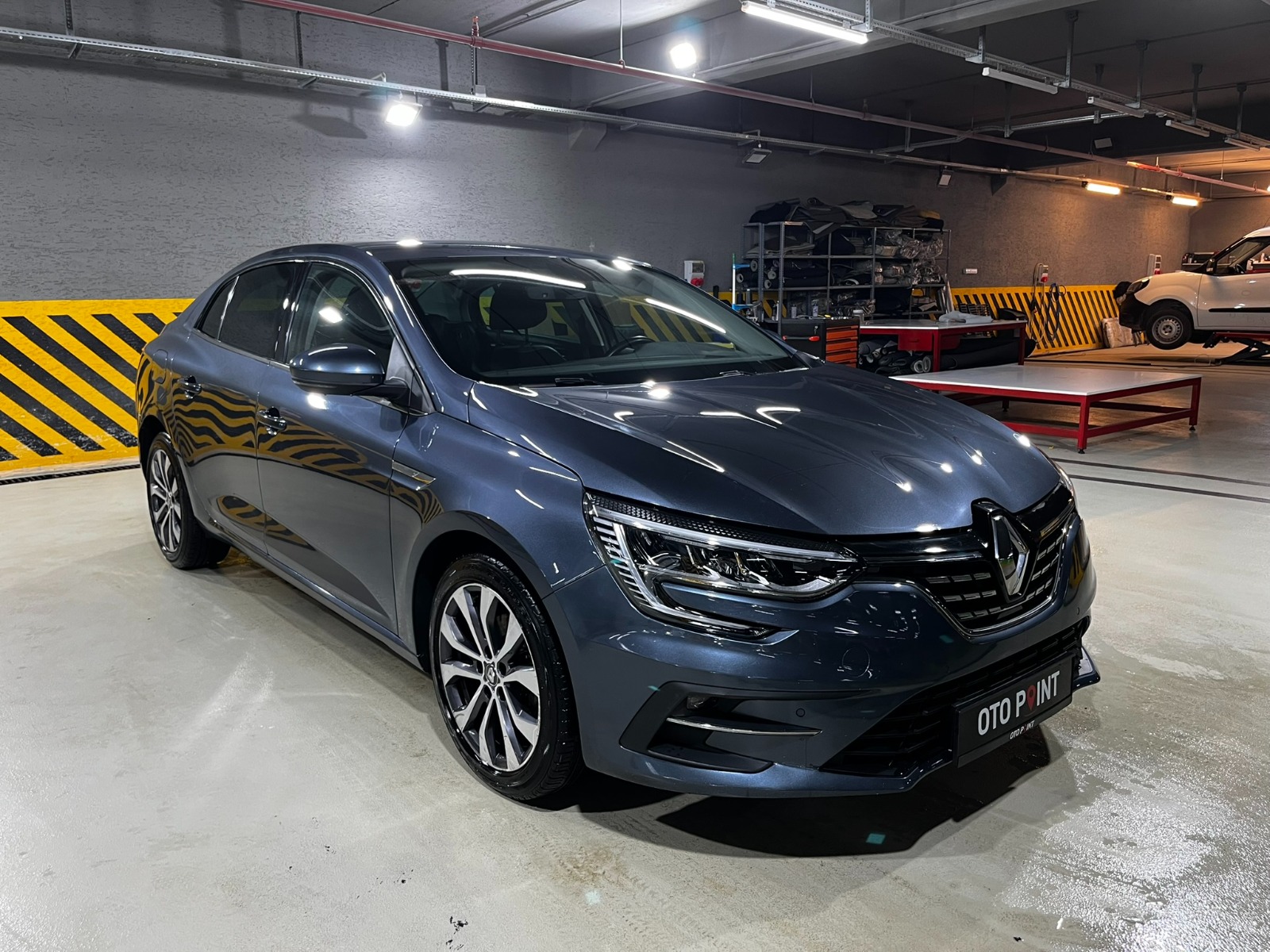 Renault Megane Sedan 1.5 Blue DCI Icon EDC - 2022 - 34FSS823