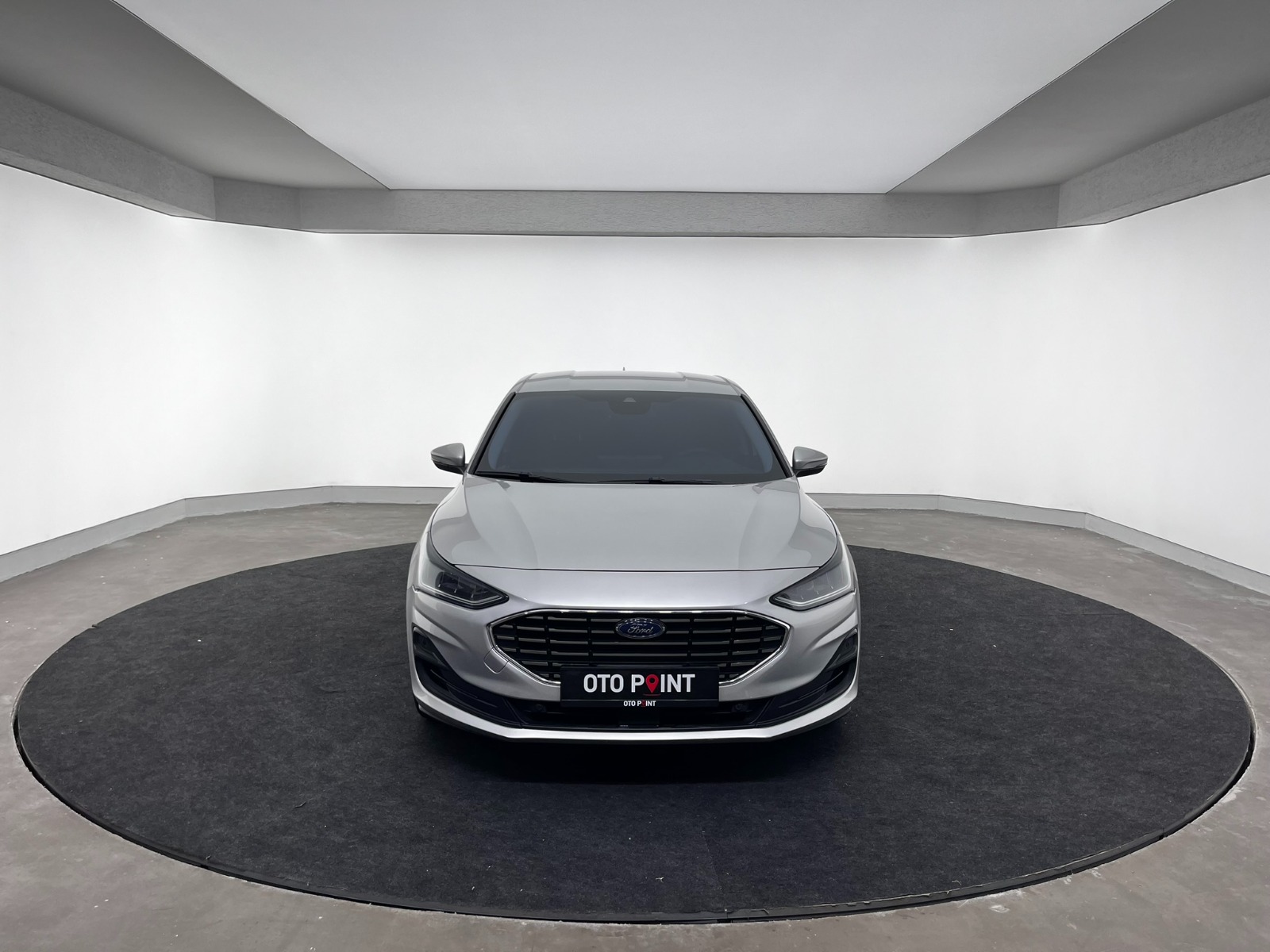 Ford Focus Sedan 1.5 TDCI EcoBlue Titanium Stil Otomatik - 2023