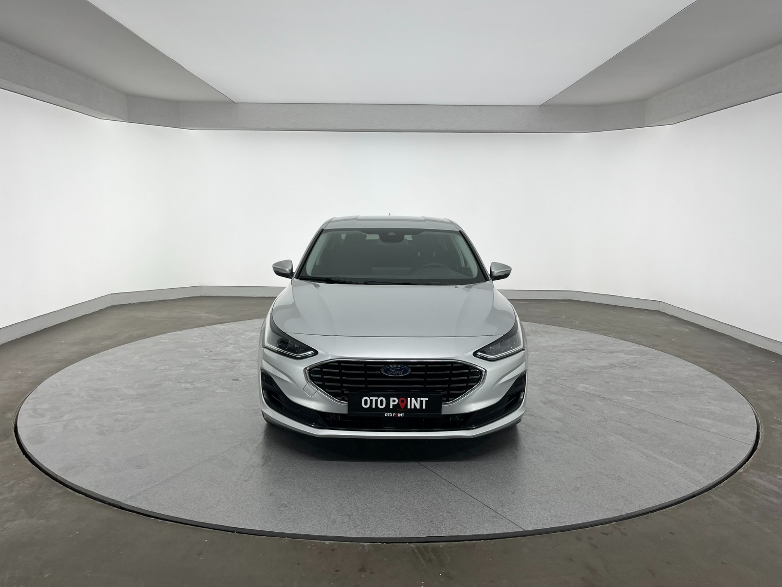 Ford Focus Sedan 1.5 TDCI EcoBlue Titanium Stil Otomatik - 2023