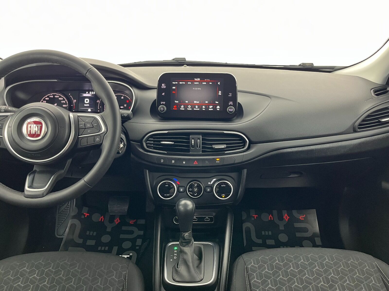 Fiat Egea Cross 1.6 MultiJet Urban GSR Traction+ DCT - 2024 - Detay