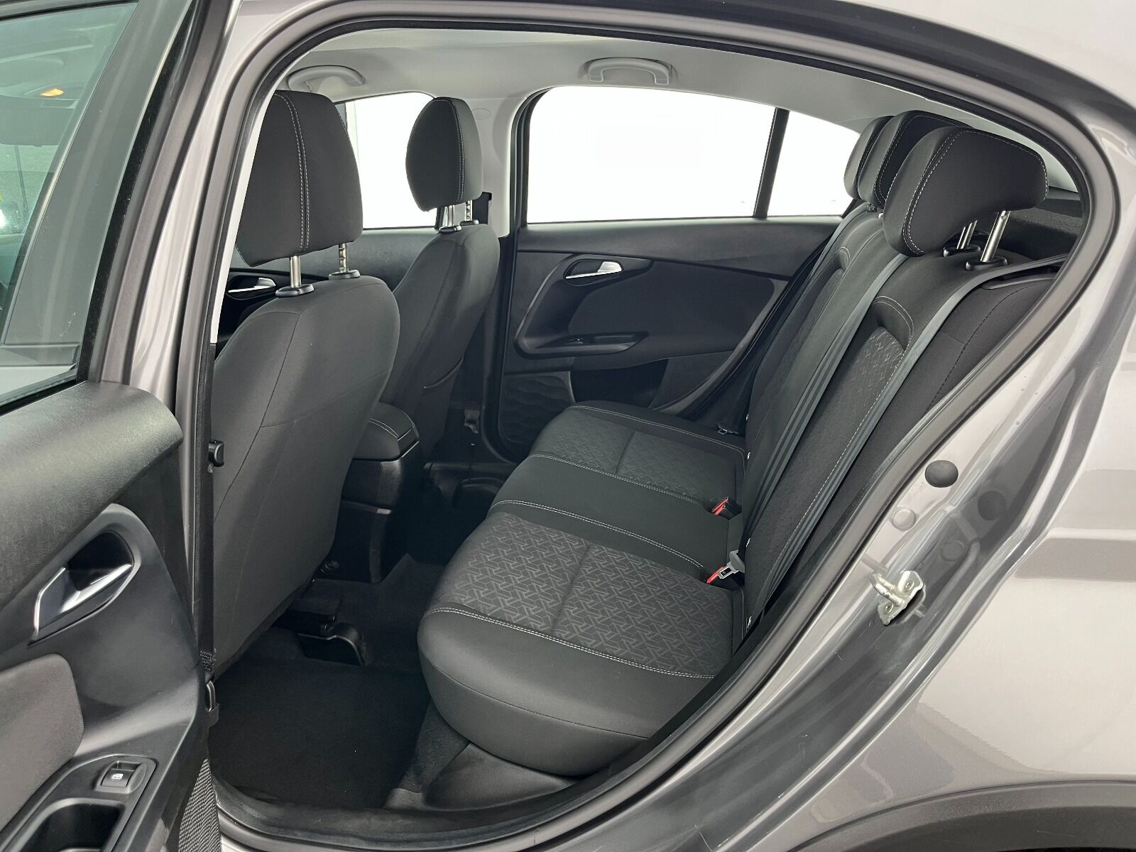 Fiat Egea Cross 1.6 MultiJet Urban GSR Traction+ DCT - 2024 - Detay
