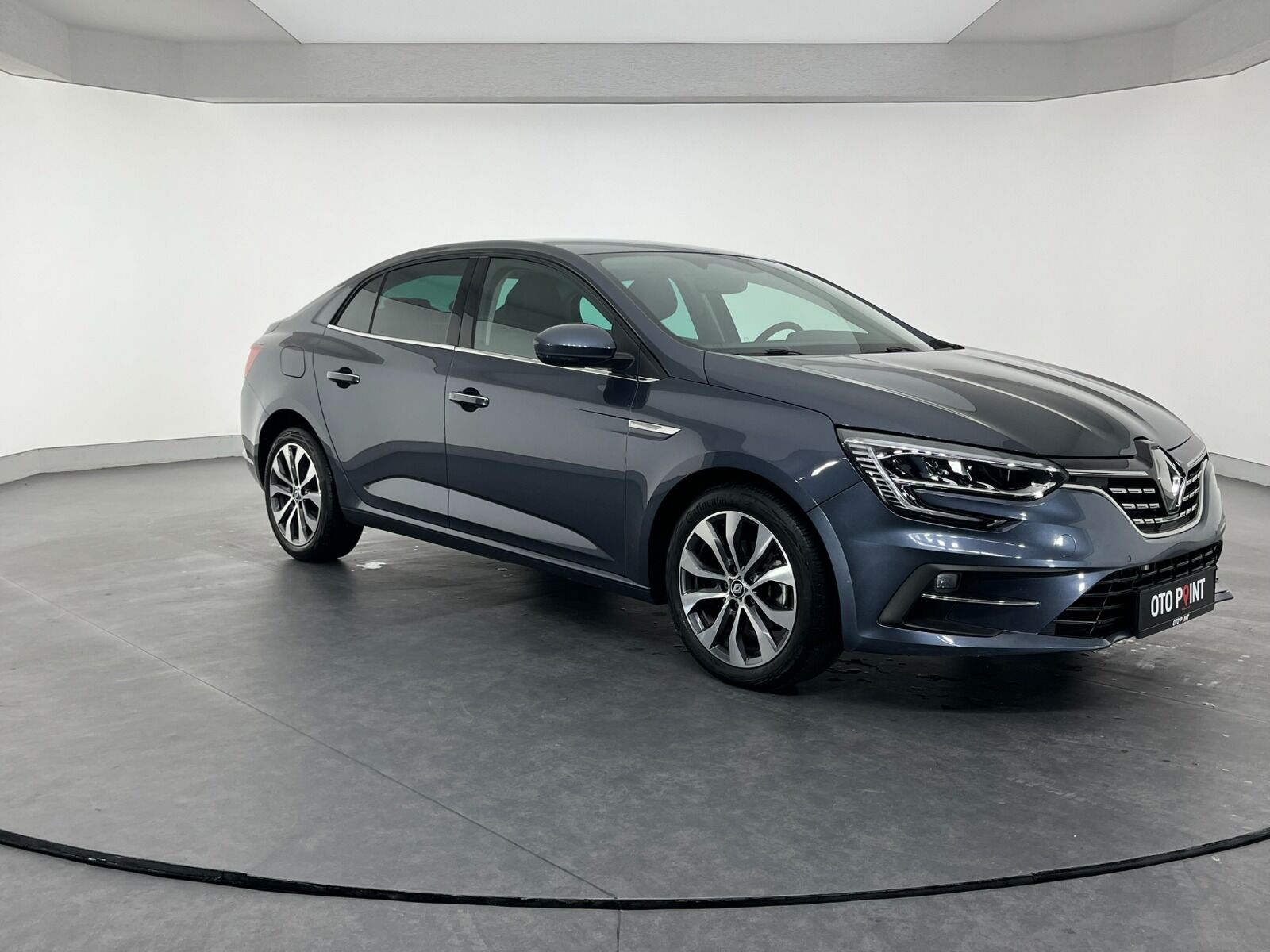 Renault Megane Sedan 1.5 Blue DCI Icon EDC - 2024 - Detay