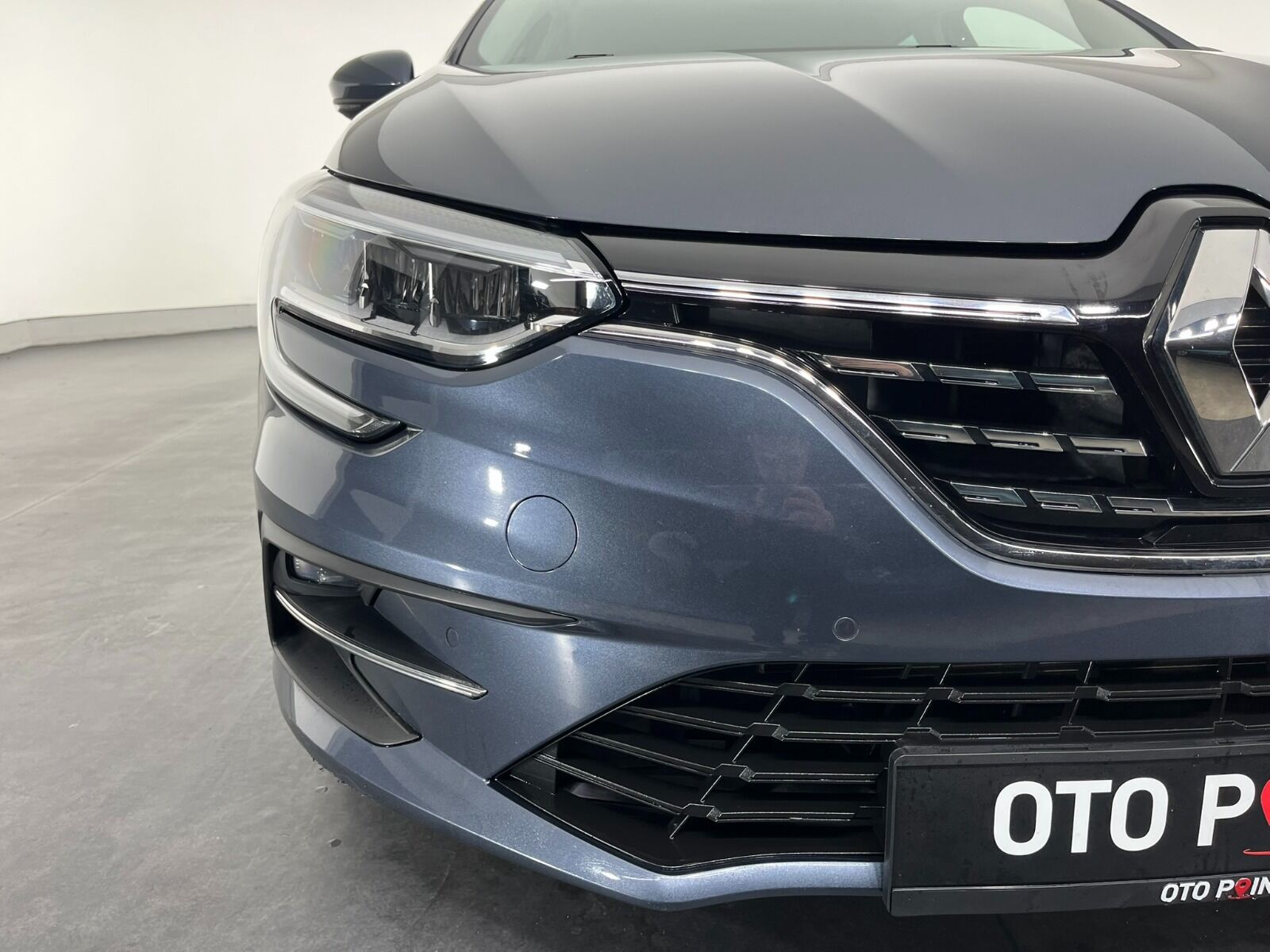 Renault Megane Sedan 1.5 Blue DCI Icon EDC - 2024 - Detay