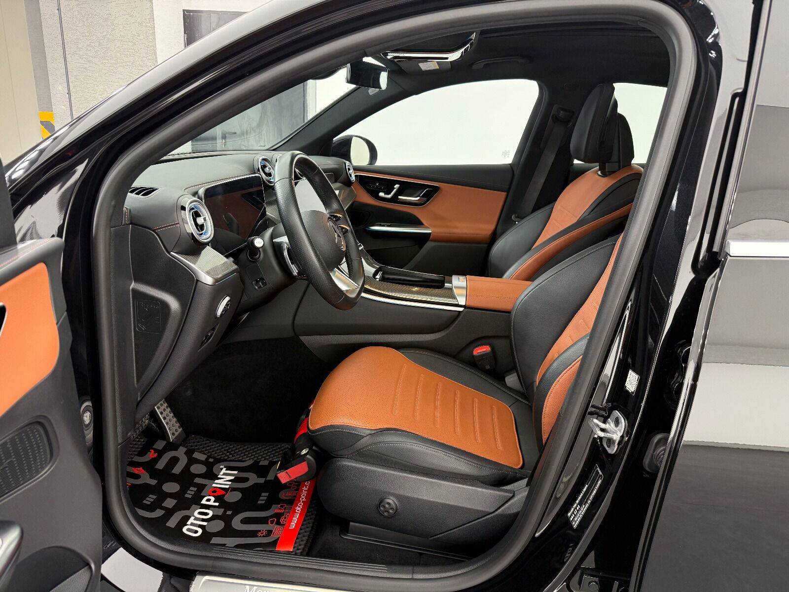 Mercedes-Benz GLC Coupe 180 AMG 9G-Tronic - 2024 - Detay