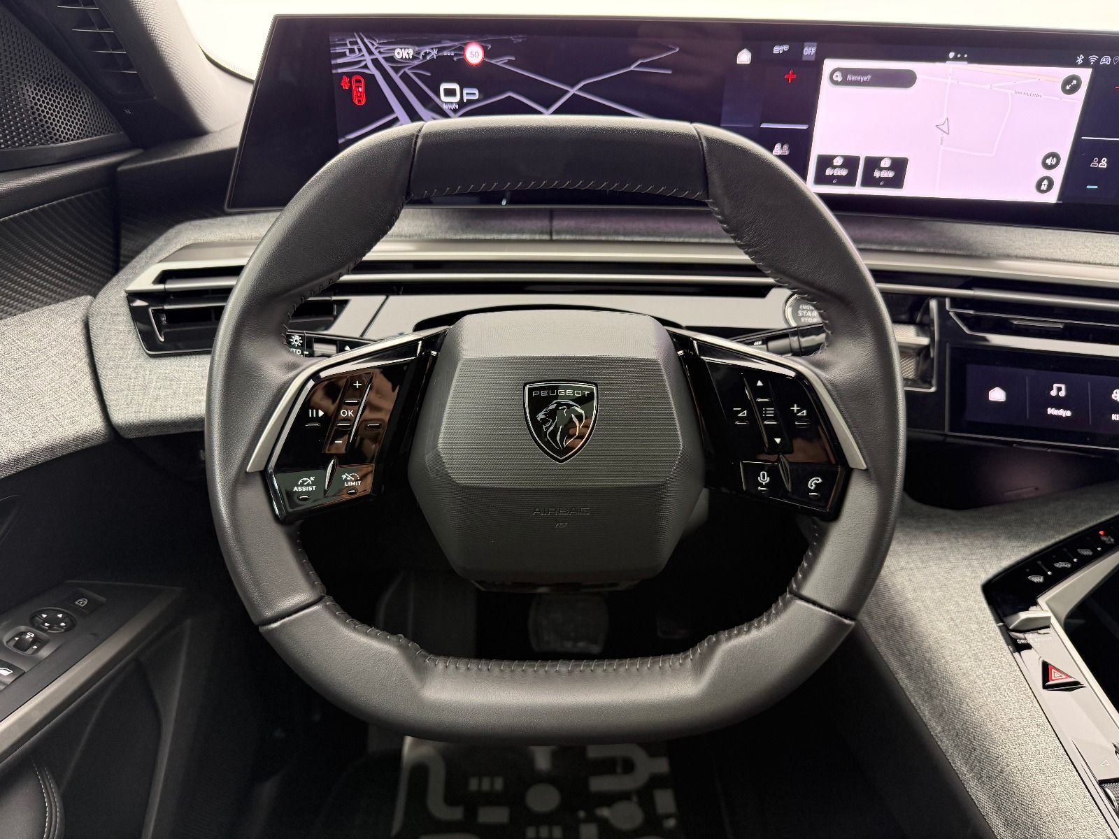 Peugeot 3008 1.2 Hybrid Allure e-DCS6 - 2025 - Detay