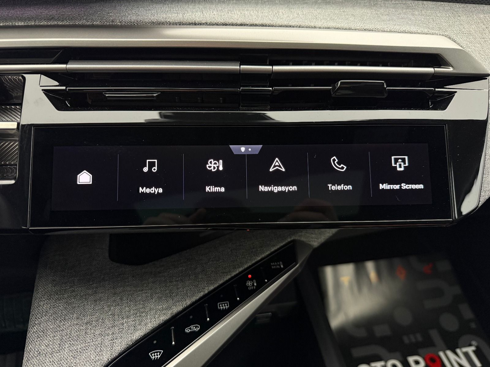 Peugeot 3008 1.2 Hybrid Allure e-DCS6 - 2025 - Detay