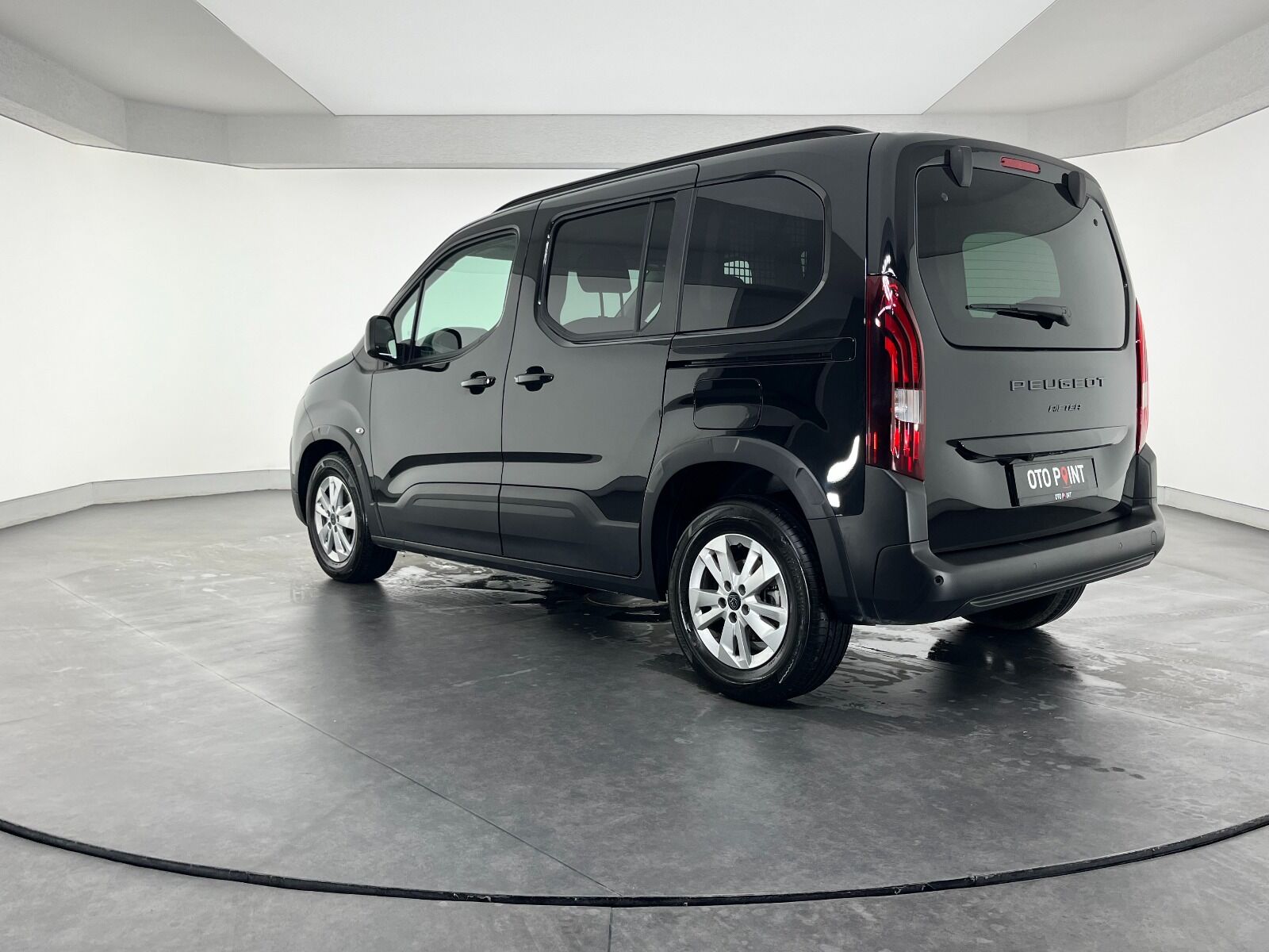Peugeot Rifter 1.5 BlueHDI Allure EAT8 - 2025 - Detay
