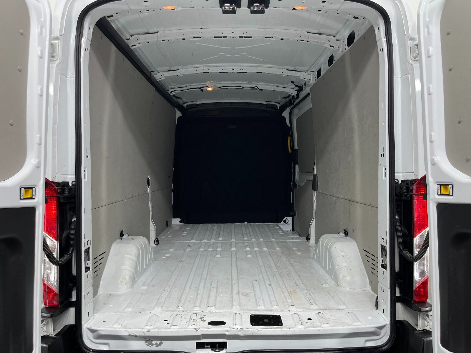 Ford Transit 350 L Van 11 M3 165 Uzun Tren - 2024 - Detay
