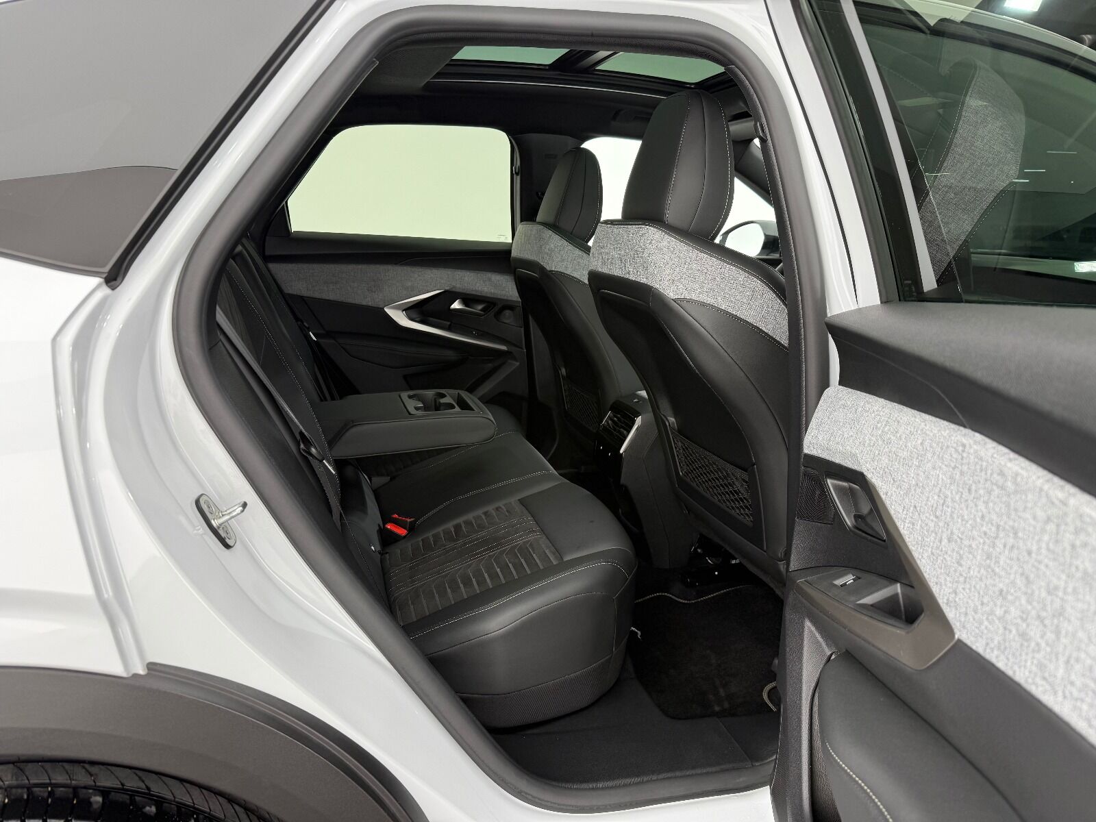 Peugeot 3008 1.2 Hybrid GT e-DCS6 - 2026 - Detay