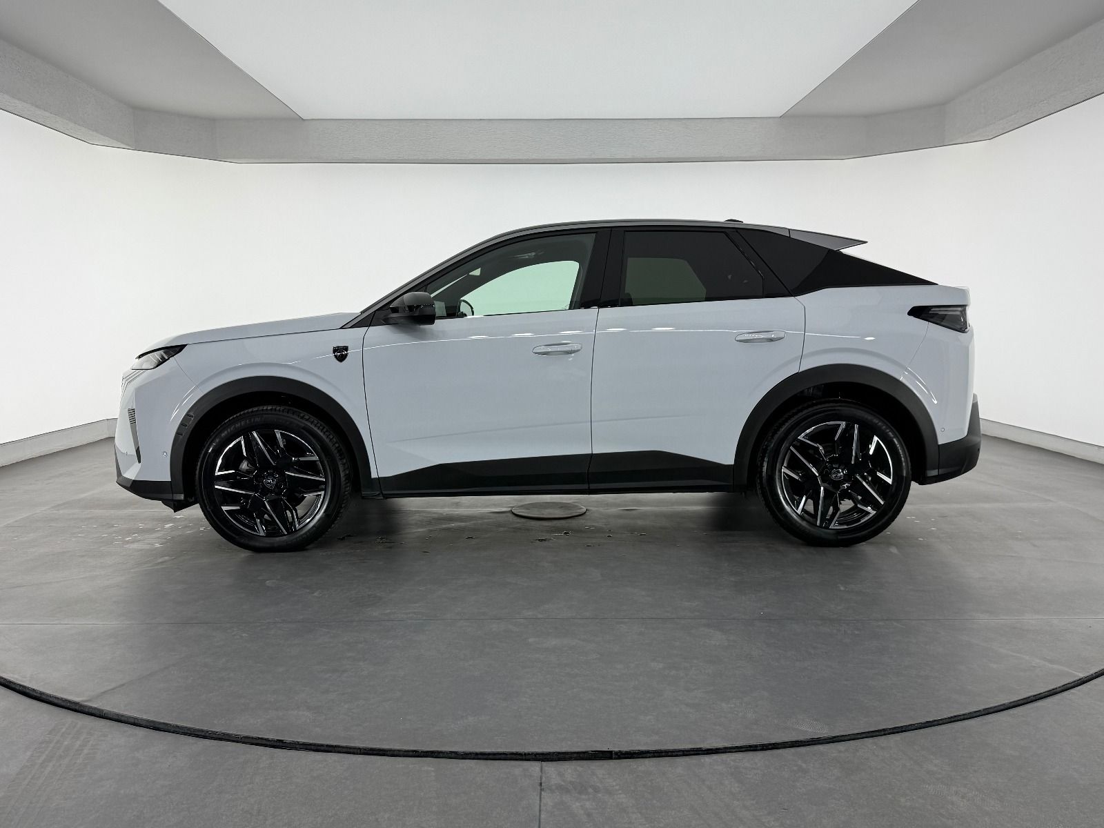 Peugeot 3008 1.2 Hybrid GT e-DCS6 - 2026 - Detay