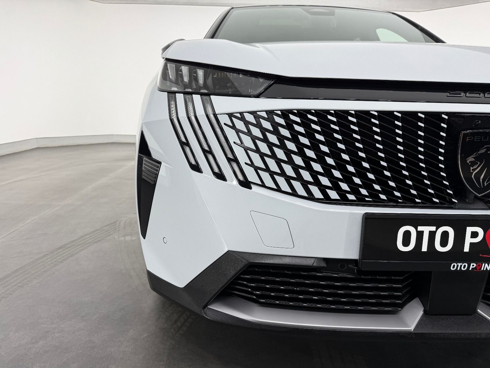 Peugeot 3008 1.2 Hybrid GT e-DCS6 - 2026 - Detay